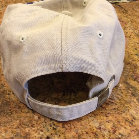 Baseball cap - Picture 3 of 3